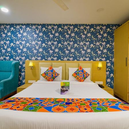 Hotel Raintr33 Haidarábád Kültér fotó